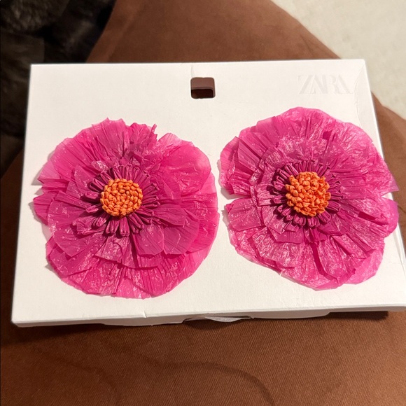 Zara earrings - Picture 3 of 3